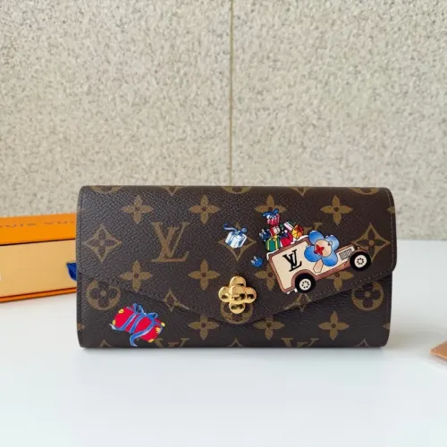 Louis Vuitton AAA Quality Long Wallets #1425540
