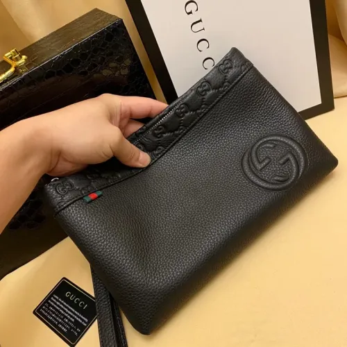 Gucci AAA Man Pouches #1425725