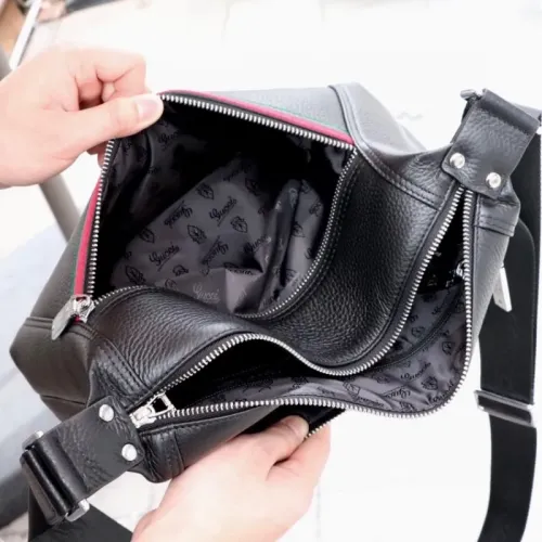 Cheap Gucci AAA Man Messenger Bags #1425753 Replica Wholesale [$88.00 USD] [ITEM#1425753] on Replica Gucci AAA Man Messenger Bags