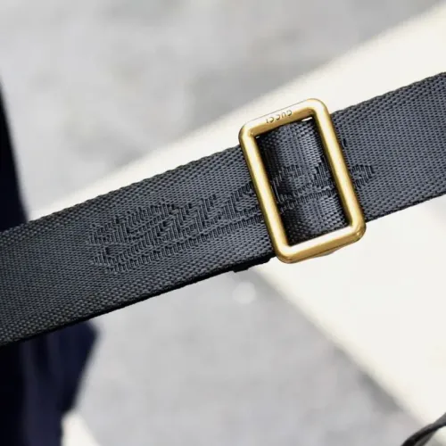 Cheap Gucci AAA Man Messenger Bags #1425855 Replica Wholesale [$80.00 USD] [ITEM#1425855] on Replica Gucci AAA Man Messenger Bags