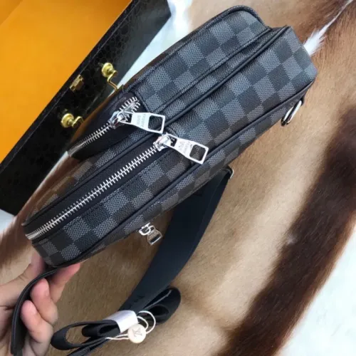 Cheap Louis Vuitton AAA Man Messenger Bags #1425870 Replica Wholesale [$72.00 USD] [ITEM#1425870] on Replica Louis Vuitton AAA Man Messenger Bags