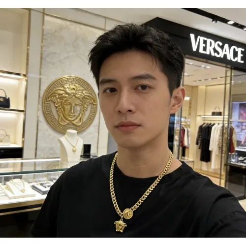 Cheap Versace Necklaces #1425909 Replica Wholesale [$60.00 USD] [ITEM#1425909] on Replica Versace Necklaces