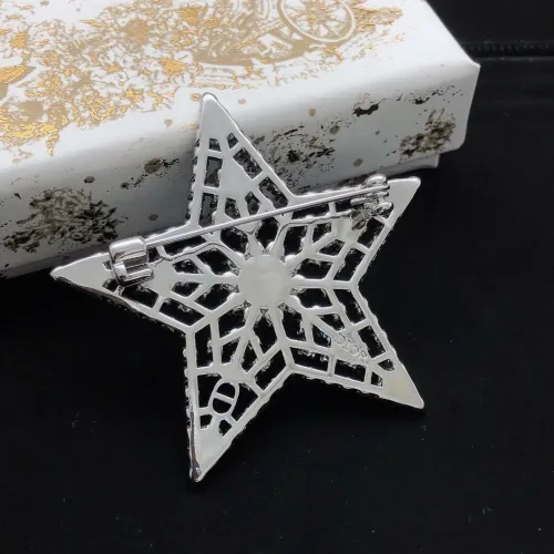 Cheap Christian Dior Brooches For Women #1425959 Replica Wholesale [$29.00 USD] [ITEM#1425959] on Replica Christian Dior Brooches
