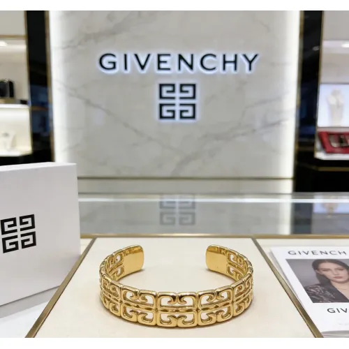 Cheap Givenchy Bracelets #1426140 Replica Wholesale [$42.00 USD] [ITEM#1426140] on Replica Givenchy Bracelets