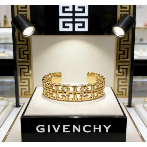 Cheap Givenchy Bracelets #1426140 Replica Wholesale [$42.00 USD] [ITEM#1426140] on Replica Givenchy Bracelets