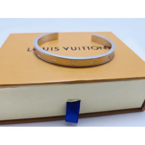 Cheap Louis Vuitton LV Bracelets #1426251 Replica Wholesale [$32.00 USD] [ITEM#1426251] on Replica Louis Vuitton LV Bracelets