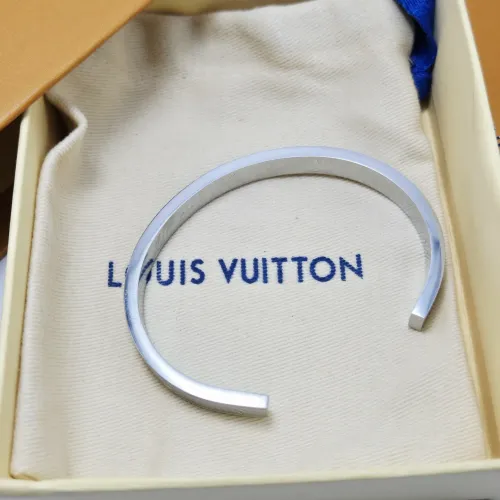Cheap Louis Vuitton LV Bracelets #1426251 Replica Wholesale [$32.00 USD] [ITEM#1426251] on Replica Louis Vuitton LV Bracelets