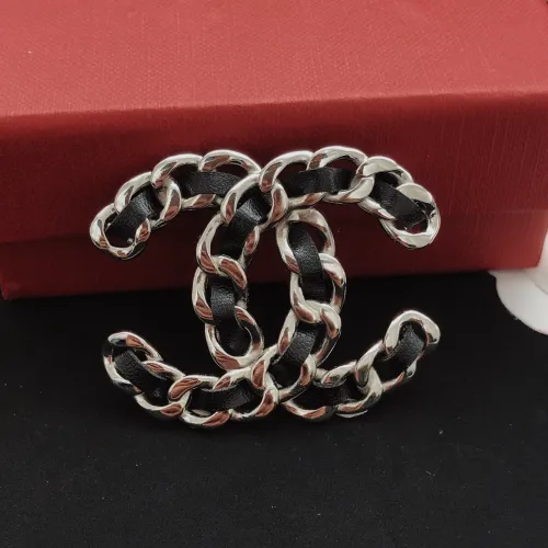 Cheap Chanel Brooches For Women #1426326 Replica Wholesale [$29.00 USD] [ITEM#1426326] on Replica Chanel Brooches