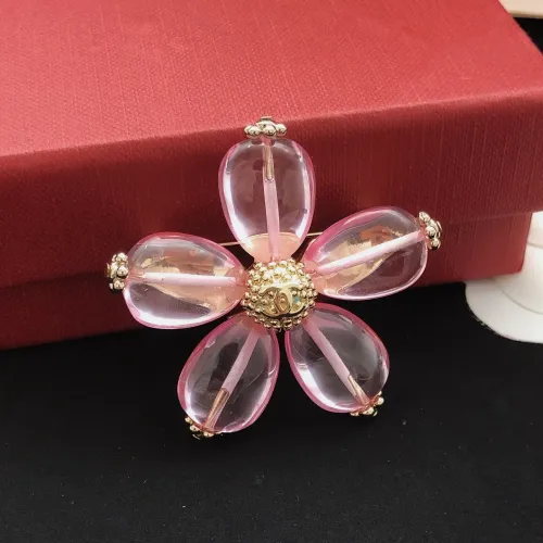 Cheap Chanel Brooches For Women #1426335 Replica Wholesale [$29.00 USD] [ITEM#1426335] on Replica Chanel Brooches