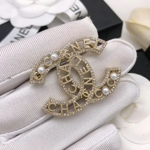 Cheap Chanel Brooches For Women #1426338 Replica Wholesale [$29.00 USD] [ITEM#1426338] on Replica Chanel Brooches