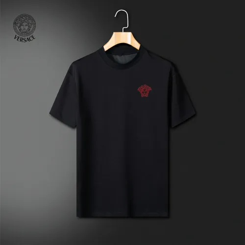 Cheap Versace Tracksuits Short Sleeved For Men #1426528 Replica Wholesale [$64.00 USD] [ITEM#1426528] on Replica Versace Tracksuits