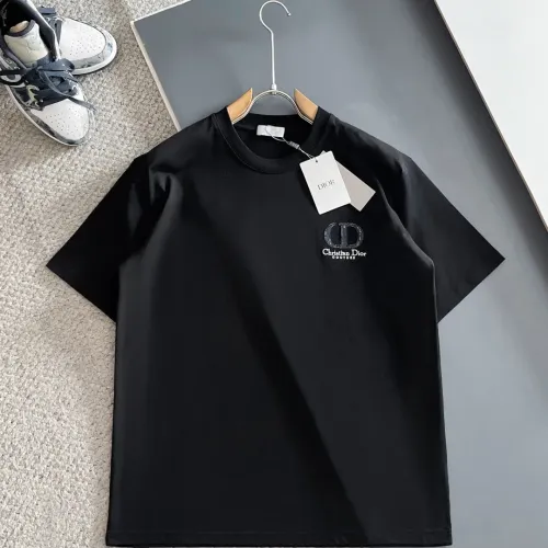 Cheap Christian Dior T-Shirts Short Sleeved For Unisex #1426671 Replica Wholesale [$42.00 USD] [ITEM#1426671] on Replica Christian Dior T-Shirts