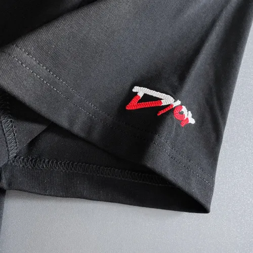 Cheap Christian Dior T-Shirts Short Sleeved For Unisex #1426673 Replica Wholesale [$42.00 USD] [ITEM#1426673] on Replica Christian Dior T-Shirts