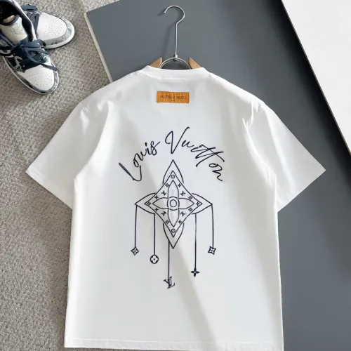 Cheap Louis Vuitton LV T-Shirts Short Sleeved For Unisex #1426699 Replica Wholesale [$42.00 USD] [ITEM#1426699] on Replica Louis Vuitton LV T-Shirts