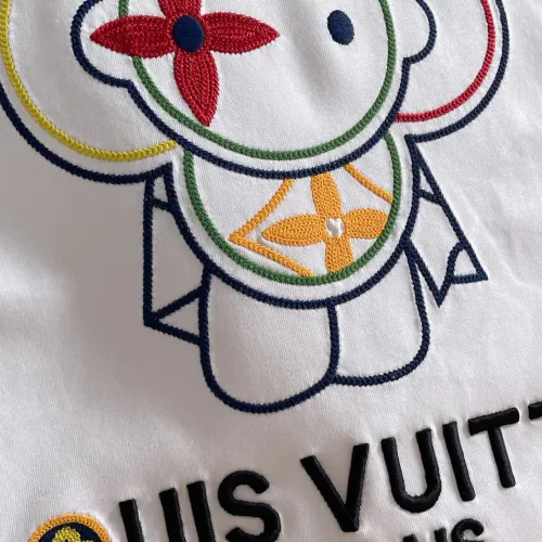 Cheap Louis Vuitton LV T-Shirts Short Sleeved For Unisex #1426702 Replica Wholesale [$42.00 USD] [ITEM#1426702] on Replica Louis Vuitton LV T-Shirts