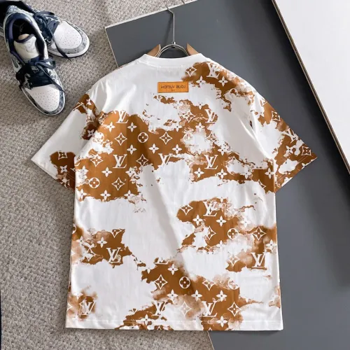 Cheap Louis Vuitton LV T-Shirts Short Sleeved For Unisex #1426706 Replica Wholesale [$42.00 USD] [ITEM#1426706] on Replica Louis Vuitton LV T-Shirts