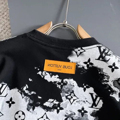 Cheap Louis Vuitton LV T-Shirts Short Sleeved For Unisex #1426707 Replica Wholesale [$42.00 USD] [ITEM#1426707] on Replica Louis Vuitton LV T-Shirts