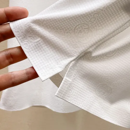 Cheap Gucci T-Shirts Short Sleeved For Men #1426796 Replica Wholesale [$48.00 USD] [ITEM#1426796] on Replica Gucci T-Shirts