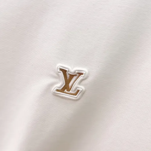 Cheap Louis Vuitton LV T-Shirts Short Sleeved For Men #1426874 Replica Wholesale [$48.00 USD] [ITEM#1426874] on Replica Louis Vuitton LV T-Shirts