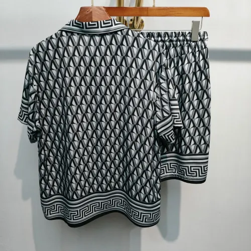 Cheap Versace Tracksuits Short Sleeved For Men #1426950 Replica Wholesale [$76.00 USD] [ITEM#1426950] on Replica Versace Tracksuits