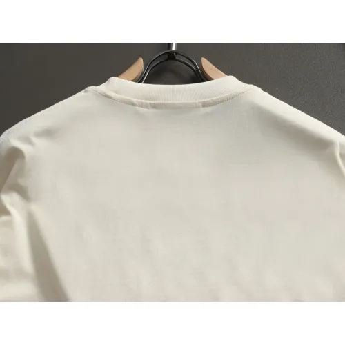 Cheap Gucci T-Shirts Short Sleeved For Unisex #1426974 Replica Wholesale [$38.00 USD] [ITEM#1426974] on Replica Gucci T-Shirts