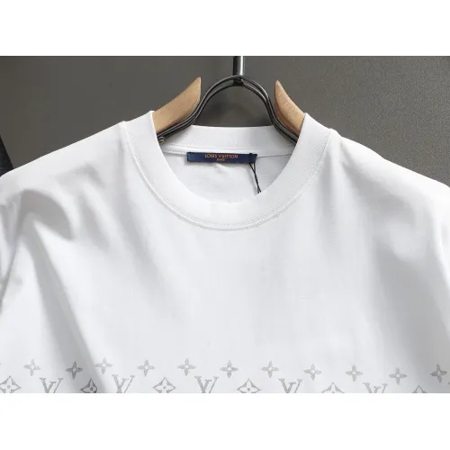 Cheap Louis Vuitton LV T-Shirts Short Sleeved For Unisex #1426976 Replica Wholesale [$38.00 USD] [ITEM#1426976] on Replica Louis Vuitton LV T-Shirts