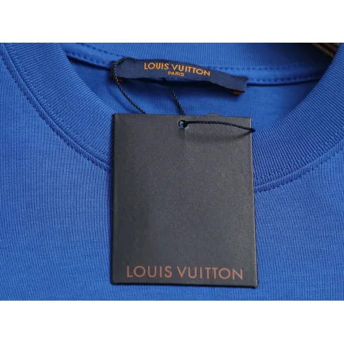 Cheap Louis Vuitton LV T-Shirts Short Sleeved For Unisex #1427000 Replica Wholesale [$38.00 USD] [ITEM#1427000] on Replica Louis Vuitton LV T-Shirts