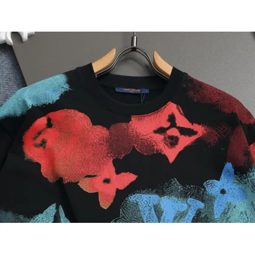 Cheap Louis Vuitton LV T-Shirts Short Sleeved For Unisex #1427005 Replica Wholesale [$38.00 USD] [ITEM#1427005] on Replica Louis Vuitton LV T-Shirts