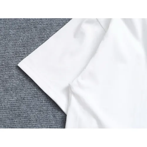 Cheap Burberry T-Shirts Short Sleeved For Unisex #1427009 Replica Wholesale [$38.00 USD] [ITEM#1427009] on Replica Burberry T-Shirts