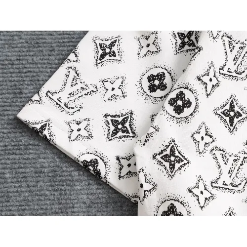 Cheap Louis Vuitton LV T-Shirts Short Sleeved For Unisex #1427038 Replica Wholesale [$38.00 USD] [ITEM#1427038] on Replica Louis Vuitton LV T-Shirts