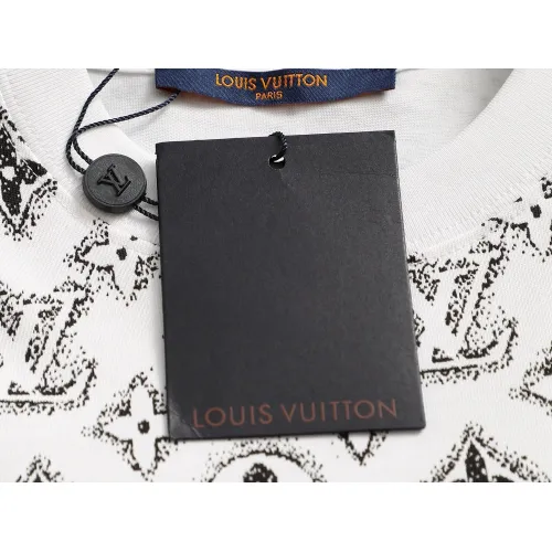 Cheap Louis Vuitton LV T-Shirts Short Sleeved For Unisex #1427038 Replica Wholesale [$38.00 USD] [ITEM#1427038] on Replica Louis Vuitton LV T-Shirts