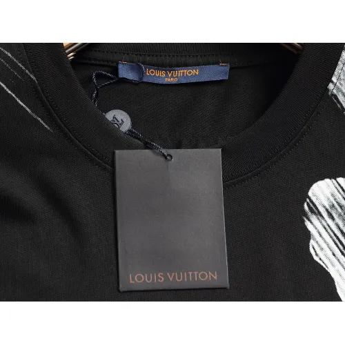 Cheap Louis Vuitton LV T-Shirts Short Sleeved For Unisex #1427041 Replica Wholesale [$38.00 USD] [ITEM#1427041] on Replica Louis Vuitton LV T-Shirts