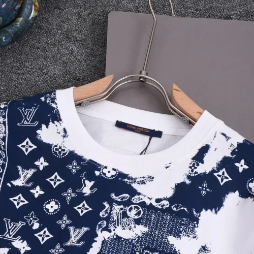 Cheap Louis Vuitton LV T-Shirts Short Sleeved For Unisex #1427044 Replica Wholesale [$38.00 USD] [ITEM#1427044] on Replica Louis Vuitton LV T-Shirts