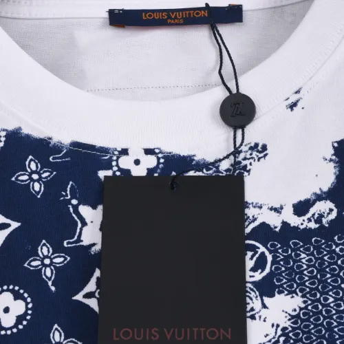 Cheap Louis Vuitton LV T-Shirts Short Sleeved For Unisex #1427044 Replica Wholesale [$38.00 USD] [ITEM#1427044] on Replica Louis Vuitton LV T-Shirts