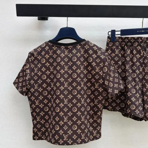 Cheap Louis Vuitton LV Tracksuits Short Sleeved For Women #1427114 Replica Wholesale [$122.00 USD] [ITEM#1427114] on Replica Louis Vuitton LV Tracksuits