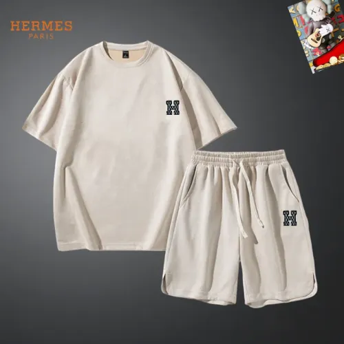 Hermes Tracksuits Short Sleeved For Men #1427439