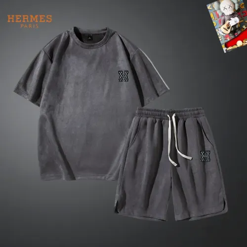 Hermes Tracksuits Short Sleeved For Men #1427440