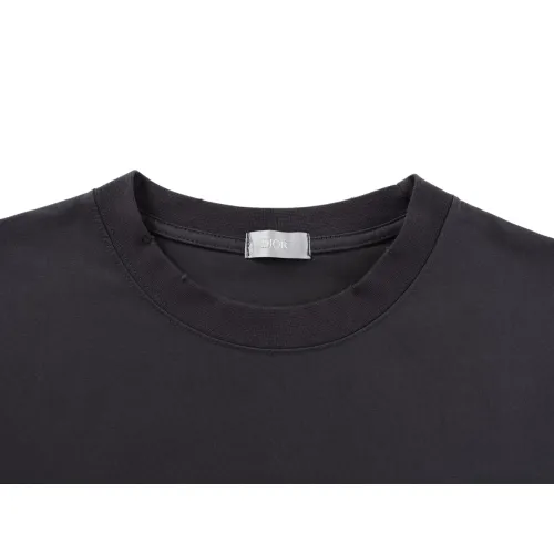 Cheap Christian Dior T-Shirts Short Sleeved For Unisex #1427736 Replica Wholesale [$45.00 USD] [ITEM#1427736] on Replica Christian Dior T-Shirts