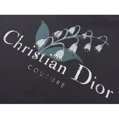 Cheap Christian Dior T-Shirts Short Sleeved For Unisex #1427736 Replica Wholesale [$45.00 USD] [ITEM#1427736] on Replica Christian Dior T-Shirts