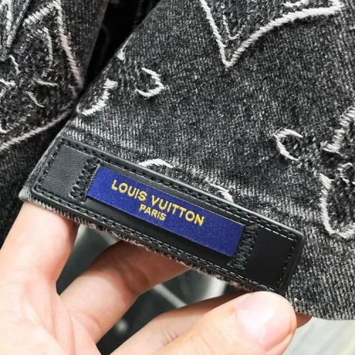 Cheap Louis Vuitton LV Tracksuits Short Sleeved For Men #1427843 Replica Wholesale [$68.00 USD] [ITEM#1427843] on Replica Louis Vuitton LV Tracksuits