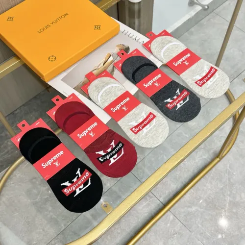 Cheap Louis Vuitton LV Socks #1428158 Replica Wholesale [$25.00 USD] [ITEM#1428158] on Replica Louis Vuitton LV Socks