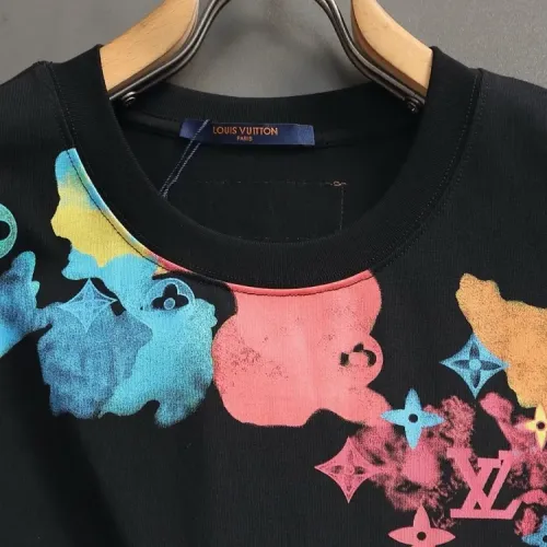Cheap Louis Vuitton LV T-Shirts Short Sleeved For Unisex #1428179 Replica Wholesale [$36.00 USD] [ITEM#1428179] on Replica Louis Vuitton LV T-Shirts