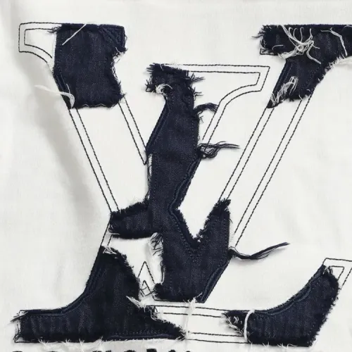 Cheap Louis Vuitton LV T-Shirts Short Sleeved For Unisex #1428195 Replica Wholesale [$42.00 USD] [ITEM#1428195] on Replica Louis Vuitton LV T-Shirts