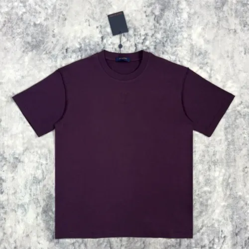 Cheap Louis Vuitton LV T-Shirts Short Sleeved For Unisex #1428218 Replica Wholesale [$60.00 USD] [ITEM#1428218] on Replica Louis Vuitton LV T-Shirts