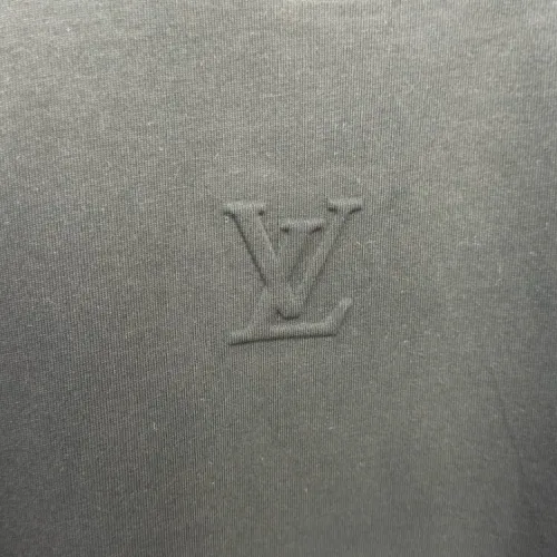 Cheap Louis Vuitton LV T-Shirts Short Sleeved For Unisex #1428226 Replica Wholesale [$60.00 USD] [ITEM#1428226] on Replica Louis Vuitton LV T-Shirts
