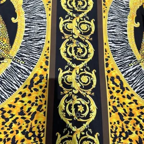 Cheap Versace Tracksuits Short Sleeved For Unisex #1428345 Replica Wholesale [$60.00 USD] [ITEM#1428345] on Replica Versace Tracksuits