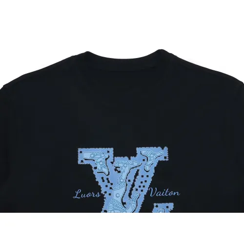 Cheap Louis Vuitton LV T-Shirts Short Sleeved For Unisex #1428616 Replica Wholesale [$39.00 USD] [ITEM#1428616] on Replica Louis Vuitton LV T-Shirts