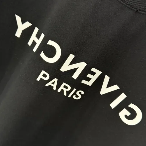 Cheap Givenchy T-Shirts Short Sleeved For Unisex #1428835 Replica Wholesale [$40.00 USD] [ITEM#1428835] on Replica Givenchy T-Shirts