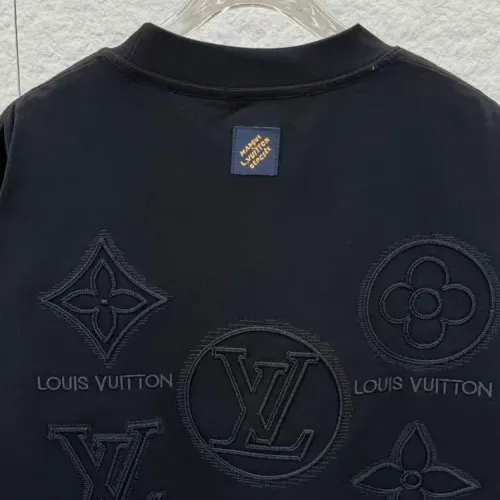 Cheap Louis Vuitton LV T-Shirts Short Sleeved For Unisex #1428883 Replica Wholesale [$41.00 USD] [ITEM#1428883] on Replica Louis Vuitton LV T-Shirts