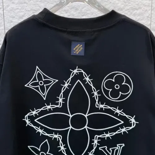 Cheap Louis Vuitton LV T-Shirts Short Sleeved For Unisex #1428887 Replica Wholesale [$40.00 USD] [ITEM#1428887] on Replica Louis Vuitton LV T-Shirts